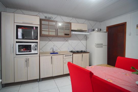 Cozinha de casa para alugar com 1 quarto, 80m² em Santos Dumont, São Leopoldo