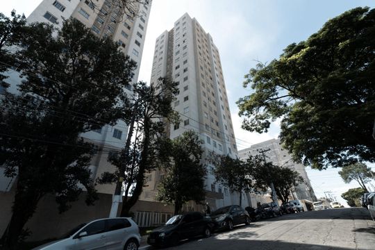 Fachada de apartamento para alugar com 2 quartos, 45m² em Cidade Patriarca, São Paulo