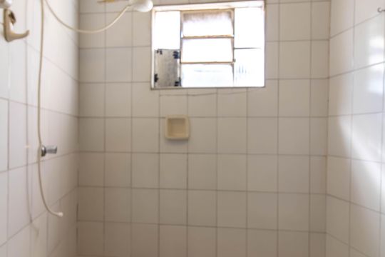 Banheiro de apartamento para alugar com 2 quartos, 120m² em Jardim Cocaia, Guarulhos