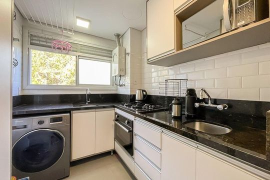 Cozinha de apartamento para alugar com 2 quartos, 61m² em Nonoai, Porto Alegre