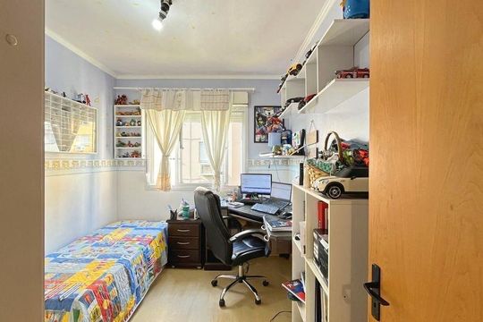 Quarto 2 de apartamento para alugar com 2 quartos, 62m² em Nonoai, Porto Alegre
