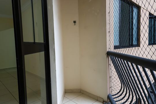Varanda de apartamento para alugar com 2 quartos, 66m² em Jardim Henriqueta, Taboão da Serra