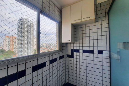 Área de serviço de apartamento para alugar com 2 quartos, 62m² em Vila Gumercindo, São Paulo