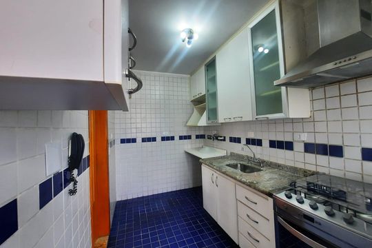 Cozinha de apartamento para alugar com 2 quartos, 62m² em Vila Gumercindo, São Paulo