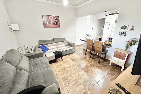 Casa à venda com 4 quartos, 216m² em Vila Santa Maria, São Paulo
