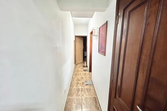 Corredor de casa à venda com 4 quartos, 216m² em Vila Santa Maria, São Paulo