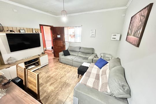 Sala de casa à venda com 4 quartos, 216m² em Vila Santa Maria, São Paulo