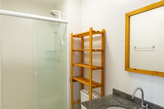 Banheiro  de apartamento para alugar com 2 quartos, 40m² em Vila Paulista, São Paulo