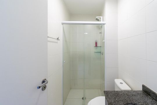Banheiro de apartamento para alugar com 2 quartos, 40m² em Vila Paulista, São Paulo