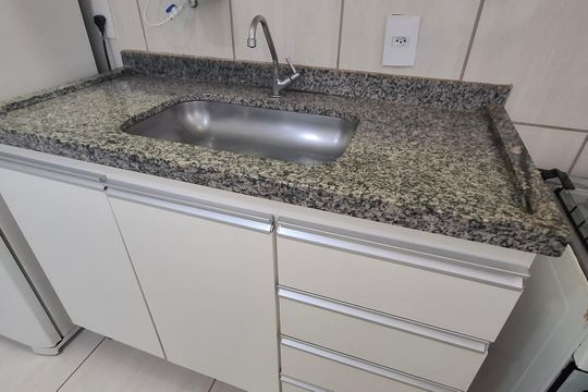 Cozinha de apartamento para alugar com 1 quarto, 31m² em Vila Monte Alegre, Ribeirão Preto