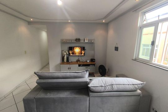 Sala de casa à venda com 2 quartos, 130m² em Vila da Penha, Rio de Janeiro