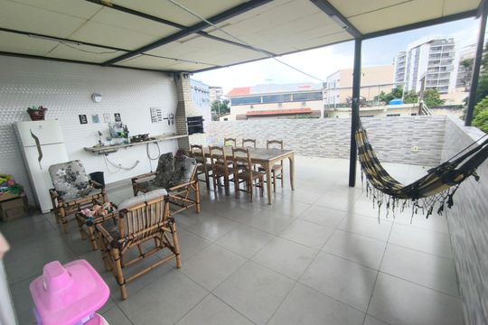 Área externa de casa à venda com 2 quartos, 130m² em Vila da Penha, Rio de Janeiro