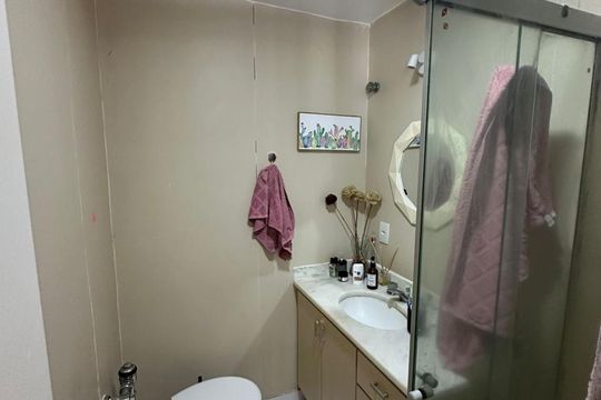 Banheiro de apartamento à venda com 2 quartos, 89m² em Leblon, Rio de Janeiro