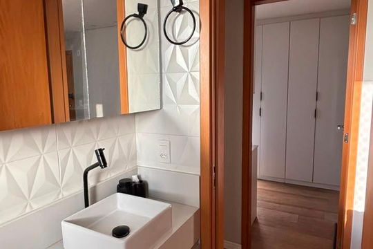 Banheiro de apartamento para alugar com 2 quartos, 45m² em Vila Suzana, São Paulo
