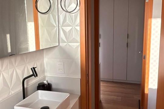 Banheiro de apartamento para alugar com 2 quartos, 45m² em Vila Suzana, São Paulo