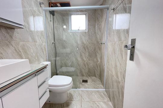 Banheiro de apartamento para alugar com 2 quartos, 63m² em Jaguaré, São Paulo
