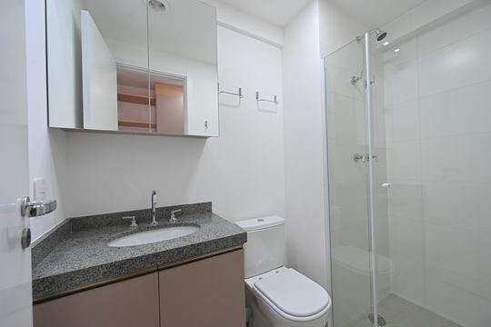 Banheiro Social de kitnet/studio à venda com 1 quarto, 21m² em Vila Clementino, São Paulo