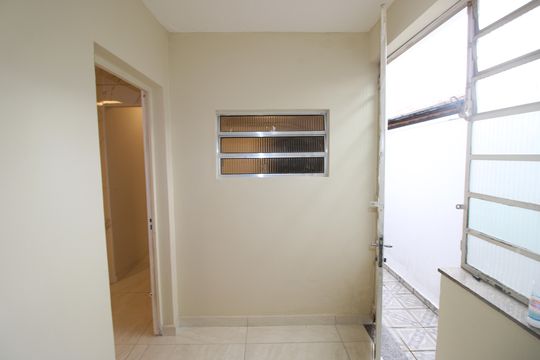 Área de Serviço de casa para alugar com 4 quartos, 160m² em Vila Brasil, São Paulo