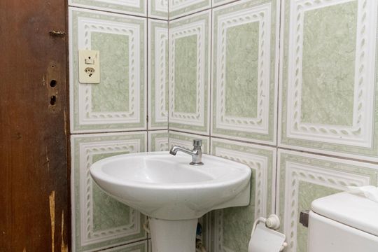 Banheiro de casa para alugar com 2 quartos, 70m² em Jardim Filhos da Terra, São Paulo