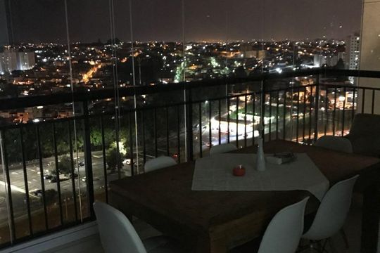 Varanda de apartamento para alugar com 2 quartos, 68m² em Jardim Flor da Montanha, Guarulhos