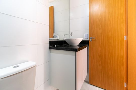 Banheiro da Suíte de apartamento para alugar com 1 quarto, 27m² em Jardim Oriental, São Paulo