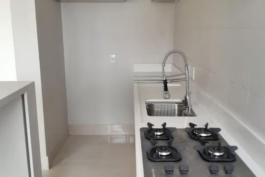 Cozinha de apartamento para alugar com 2 quartos, 75m² em Santo Antônio, Porto Alegre