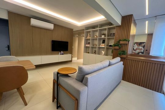 Sala de apartamento à venda com 2 quartos, 67m² em Taquaral, Campinas