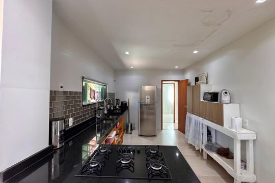 Cozinha de apartamento à venda com 4 quartos, 270m² em Ilha de Guaratiba, Rio de Janeiro