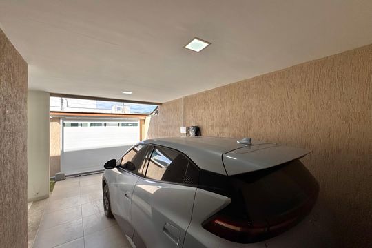 Garagem de apartamento à venda com 4 quartos, 270m² em Ilha de Guaratiba, Rio de Janeiro