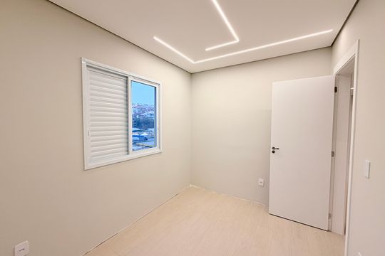 Quarto 1 de apartamento à venda com 2 quartos, 59m² em Vila Tupi, Várzea Paulista