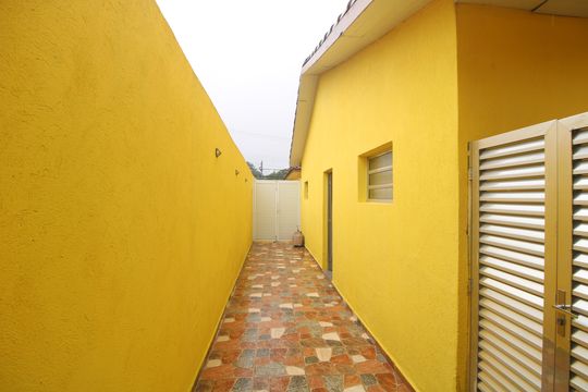 Entrada de casa para alugar com 1 quarto, 64m² em Capela do Socorro, São Paulo