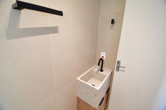 Banheiro de apartamento para alugar com 1 quarto, 44m² em Centro, Campinas