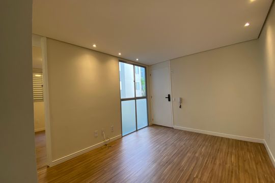 Apartamento à venda com 2 quartos, 44m² em Parque Ipe, São Paulo