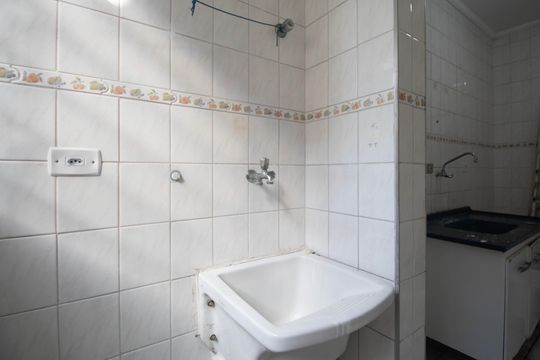 Área de Serviço de apartamento para alugar com 2 quartos, 47m² em Parque Casa de Pedra, São Paulo
