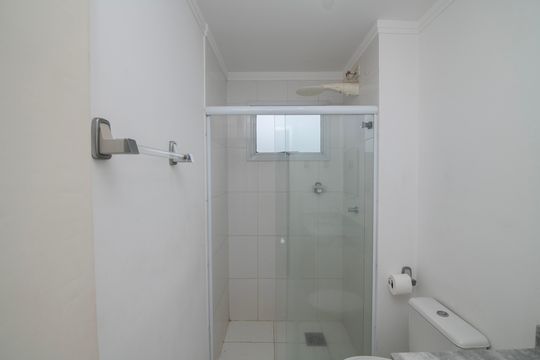 Banheiro de apartamento para alugar com 2 quartos, 66m² em Jardim Santa Izabel, Hortolândia