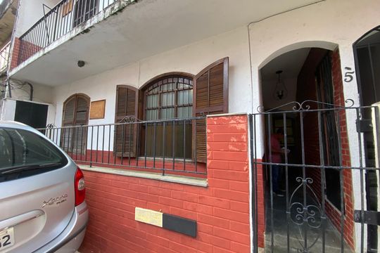 Fachada de casa à venda com 3 quartos, 90m² em Piedade, Rio de Janeiro