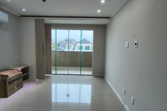 Casa de Condomínio para alugar com 5 quartos, 380m² em Recreio dos Bandeirantes, Rio de Janeiro