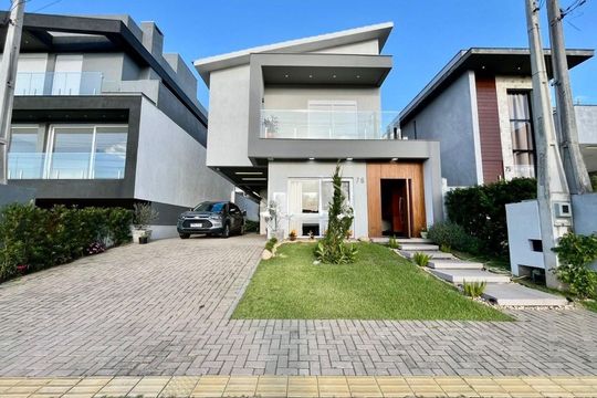 Casa de Condomínio para alugar com 4 quartos, 211m² em Centro, Gravataí