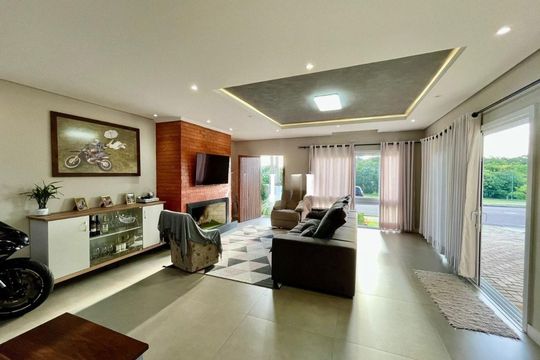 Sala de casa de condomínio para alugar com 4 quartos, 211m² em Centro, Gravataí