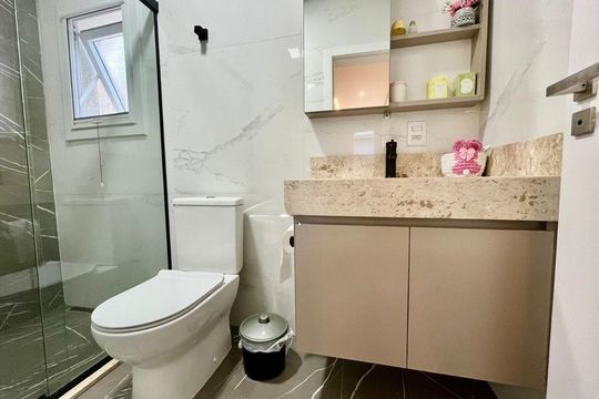Banheiro 3 de casa de condomínio para alugar com 4 quartos, 211m² em Centro, Gravataí