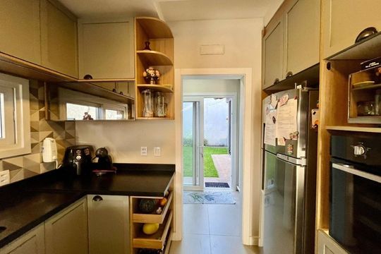 Cozinha de casa de condomínio para alugar com 4 quartos, 211m² em Centro, Gravataí