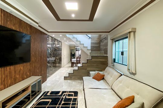 Sala de casa para alugar com 4 quartos, 180m² em Engenheiro Goulart, São Paulo