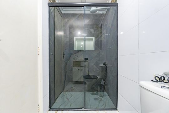 Banheiro de apartamento à venda com 2 quartos, 62m² em São João Climaco, São Paulo