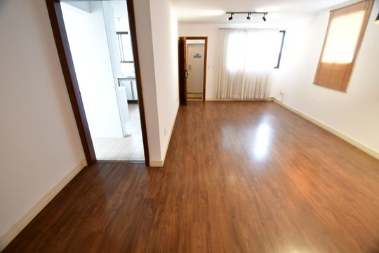 Apartamento para alugar com 2 quartos, 77m² em Vila Itapura, Campinas