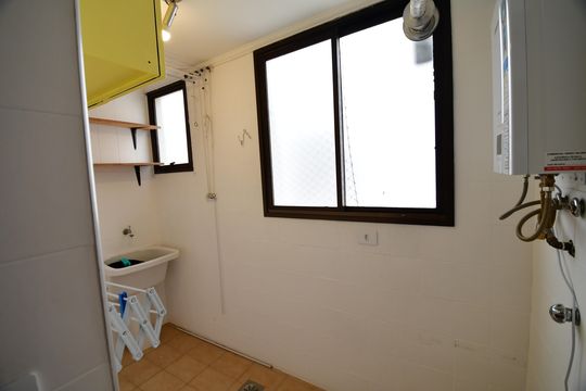 Apartamento para alugar com 2 quartos, 77m² em Vila Itapura, Campinas