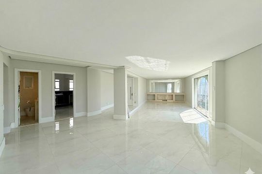 Apartamento à venda com 3 quartos, 207m² em Santo Amaro, São Paulo
