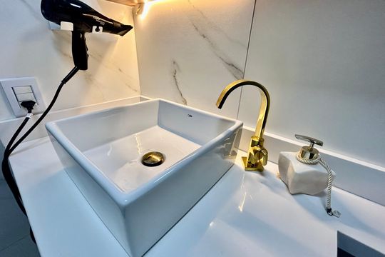 Banheiro de apartamento para alugar com 1 quarto, 24m² em Alto da Mooca, São Paulo