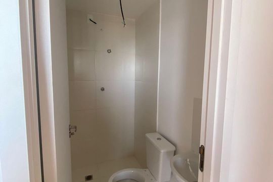 Banheiro de apartamento à venda com 1 quarto, 34m² em Itaquera, São Paulo