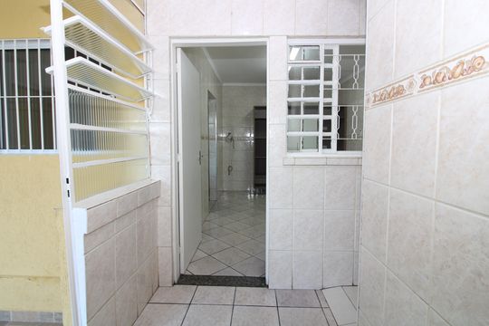 área de serviço casa 1 de casa à venda com 5 quartos, 144m² em Jardim Três Marias, São Paulo
