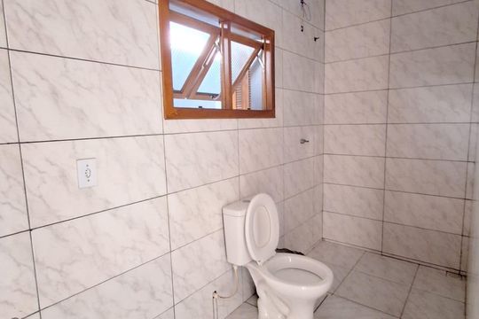 Banheiro de casa para alugar com 3 quartos, 70m² em Scharlau, São Leopoldo